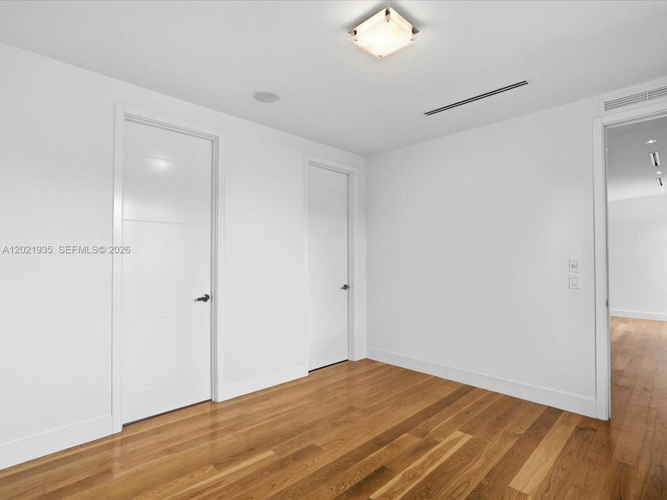 En Renta: $28,500 (5 camas, 5 baños, 3650 Pies cuadrados)
