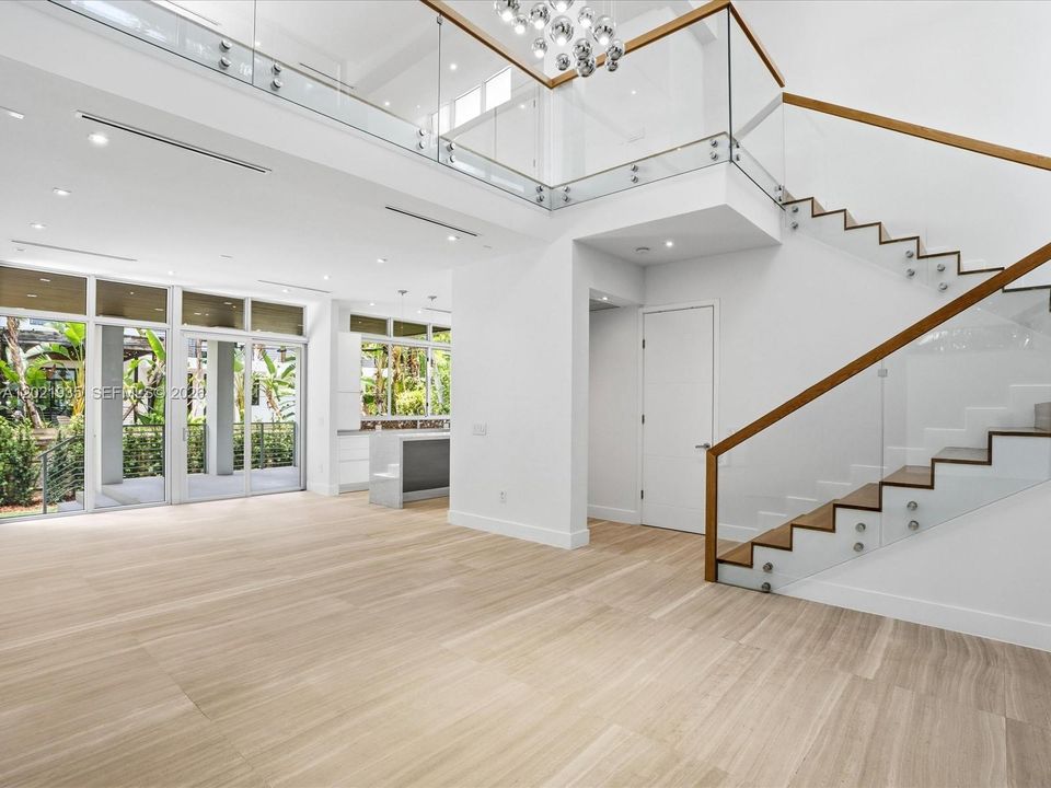 En Renta: $28,500 (5 camas, 5 baños, 3650 Pies cuadrados)