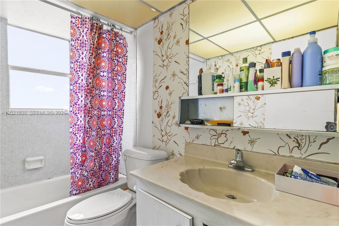 For Sale: $175,000 (2 beds, 2 baths, 1000 Square Feet)