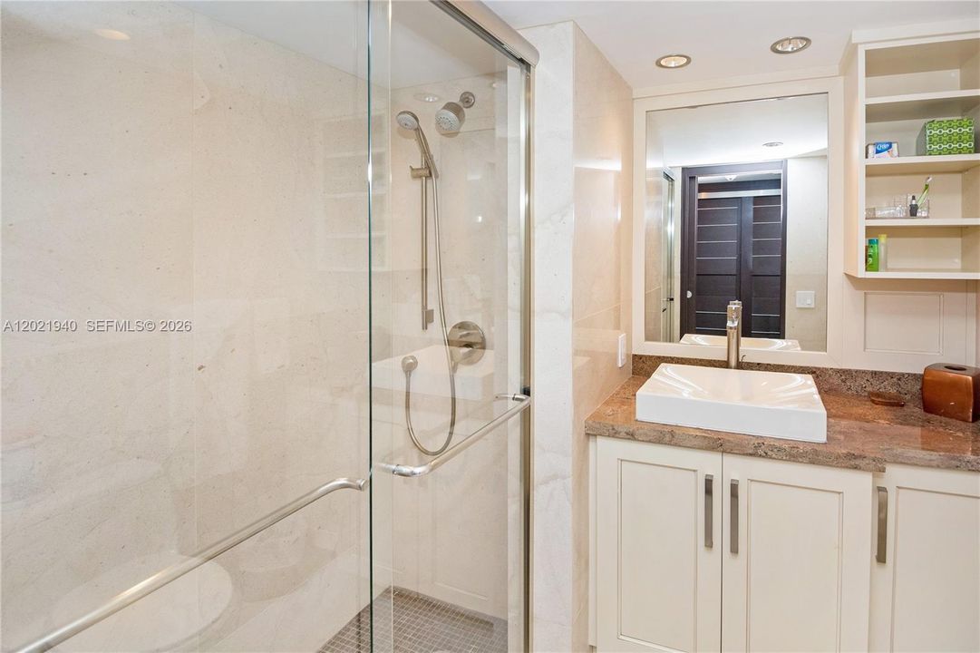 For Sale: $1,595,000 (2 beds, 2 baths, 2170 Square Feet)