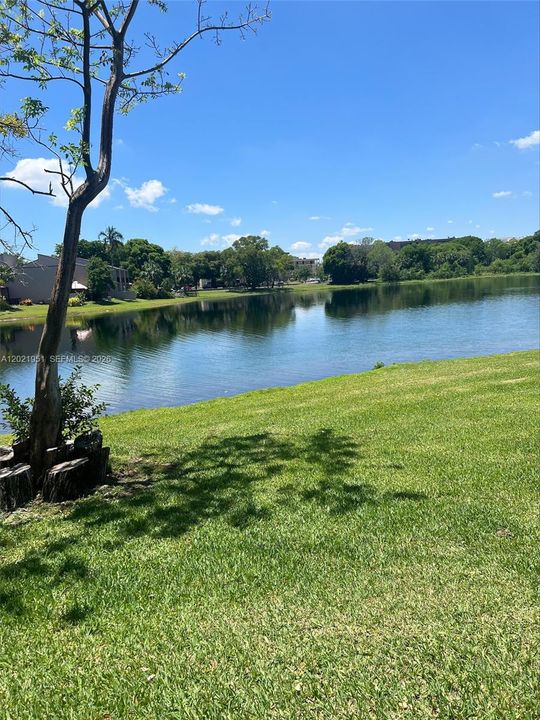 En Venta: $325,000 (2 camas, 2 baños, 1502 Pies cuadrados)