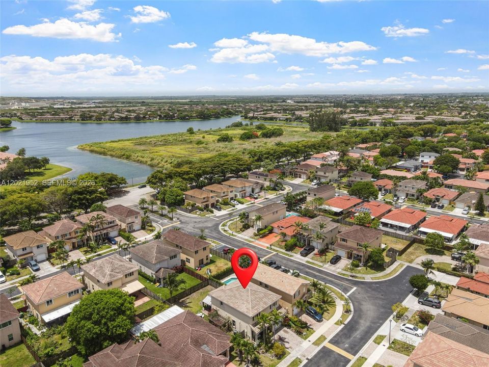 For Sale: $625,000 (5 beds, 3 baths, 2061 Square Feet)