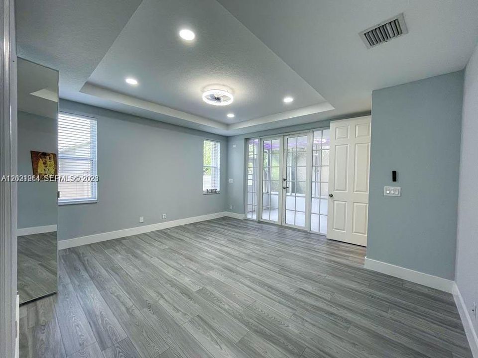 For Rent: $5,500 (4 beds, 3 baths, 2434 Square Feet)