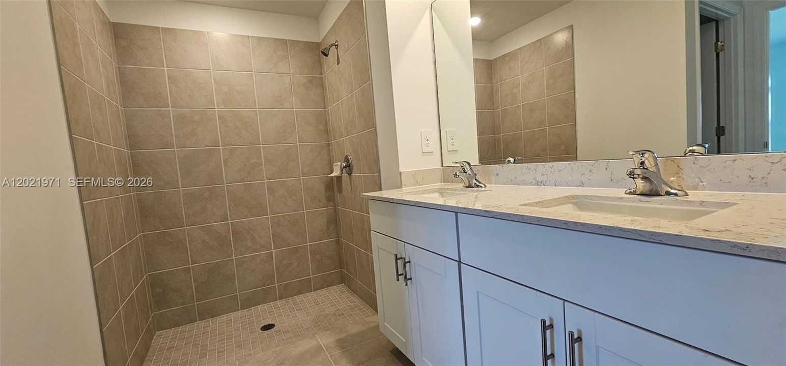 For Rent: $2,200 (3 beds, 2 baths, 1448 Square Feet)