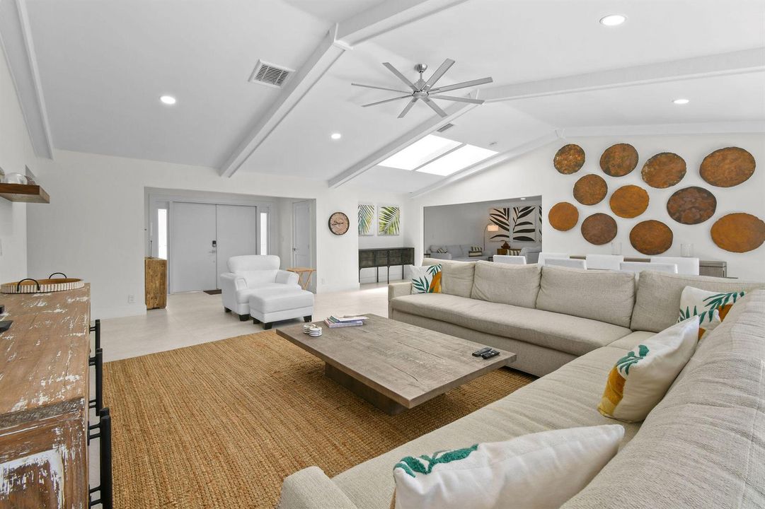 114NBeachRd(15)