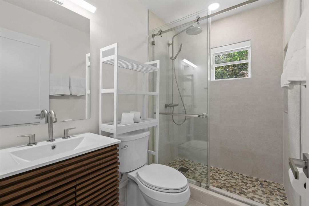 114NBeachRd(54)