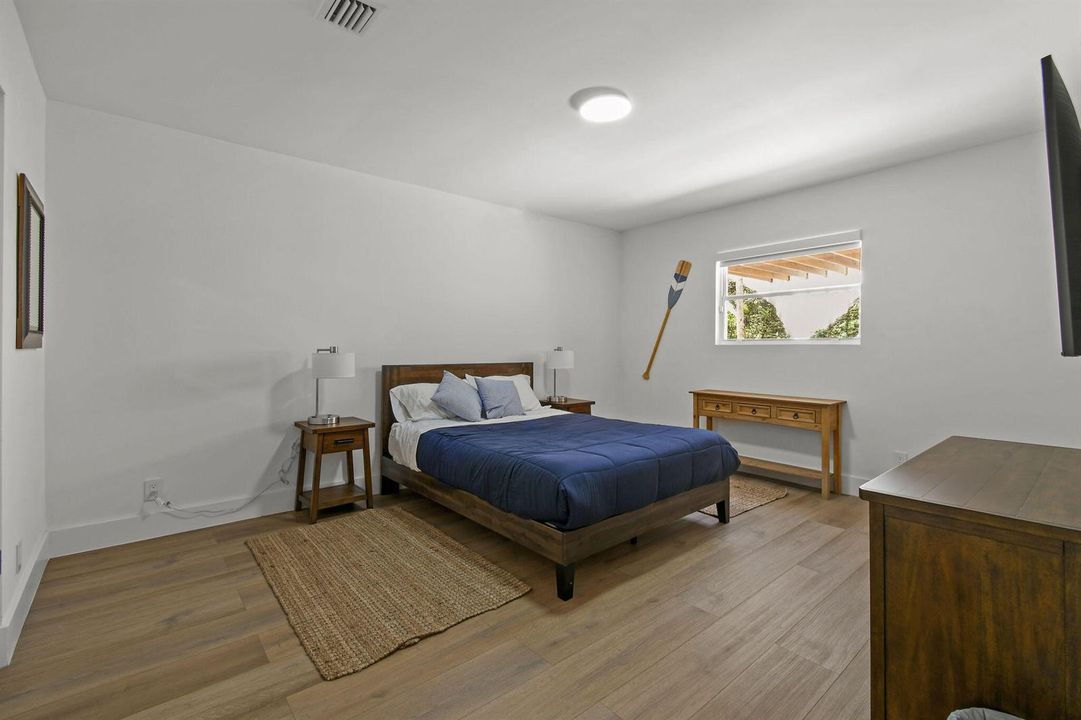 114NBeachRd(58)