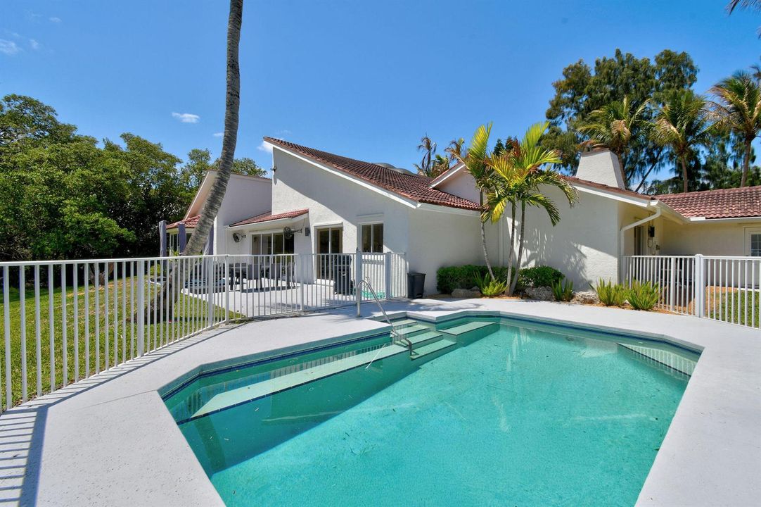 114NBeachRd(73)