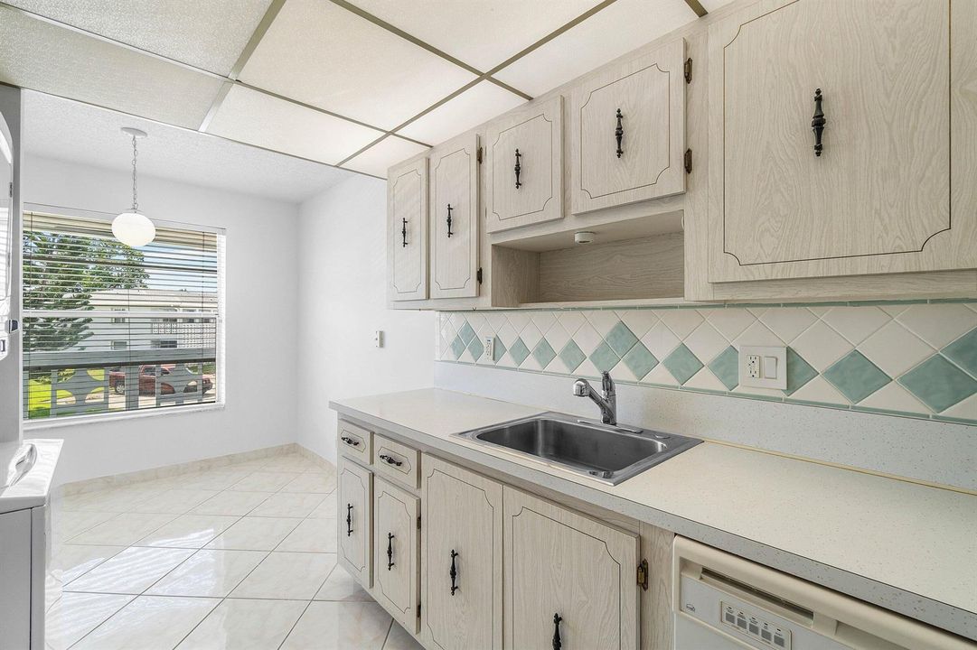 010-2835Southwest13thStreet-202-DelrayBe