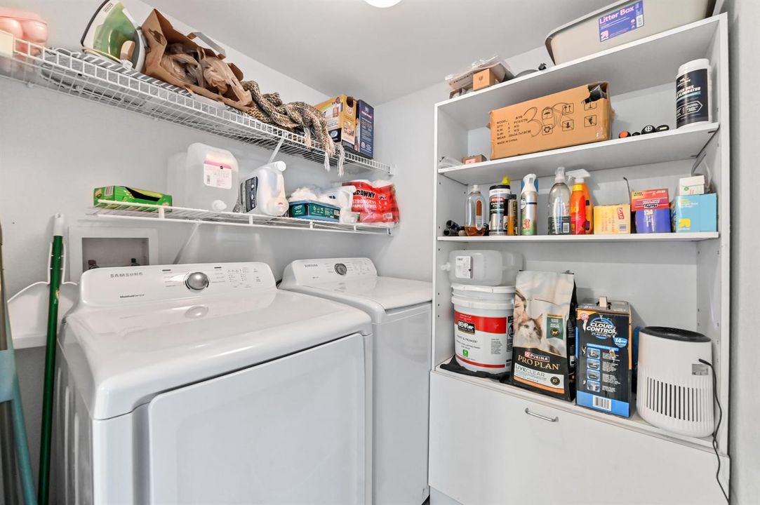 12 Laundry room 01