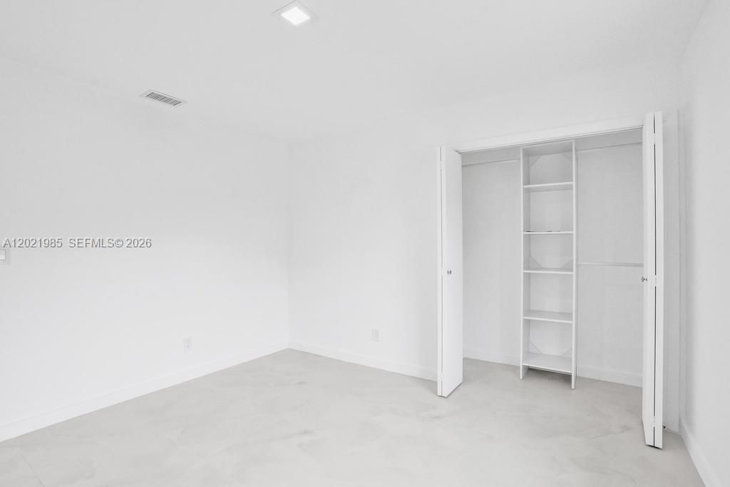 For Sale: $749,000 (5 beds, 3 baths, 2089 Square Feet)