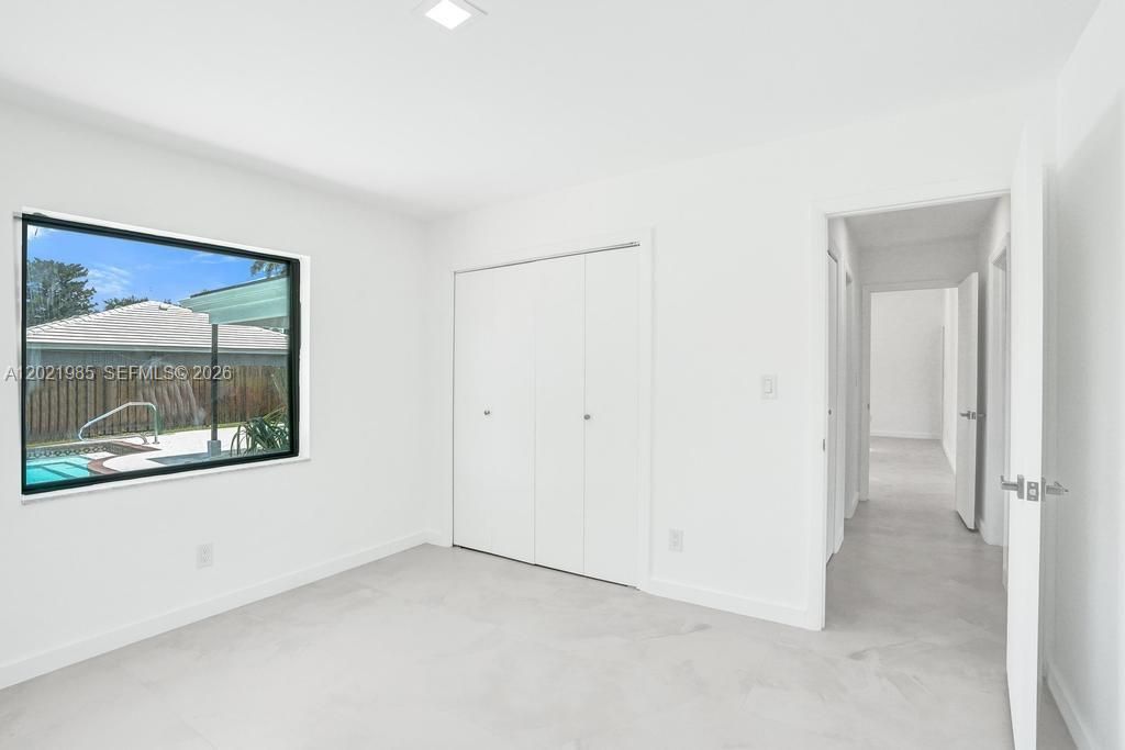 For Sale: $749,000 (5 beds, 3 baths, 2089 Square Feet)