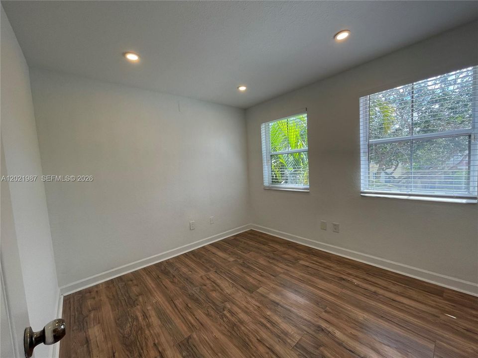 En Renta: $3,600 (3 camas, 2 baños, 1650 Pies cuadrados)