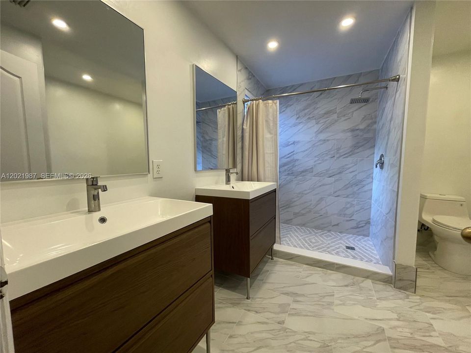 En Renta: $3,600 (3 camas, 2 baños, 1650 Pies cuadrados)
