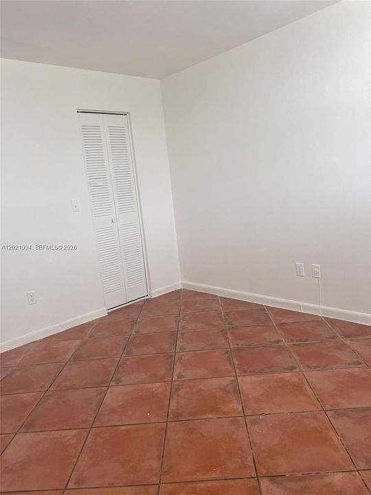 For Sale: $210,000 (2 beds, 2 baths, 900 Square Feet)
