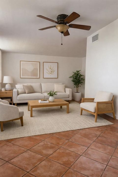 For Sale: $210,000 (2 beds, 2 baths, 900 Square Feet)