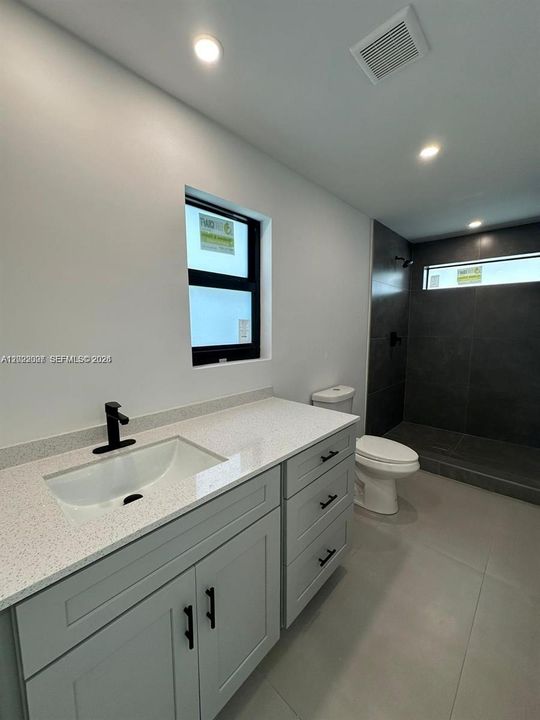 En Renta: $4,850 (3 camas, 3 baños, 1397 Pies cuadrados)