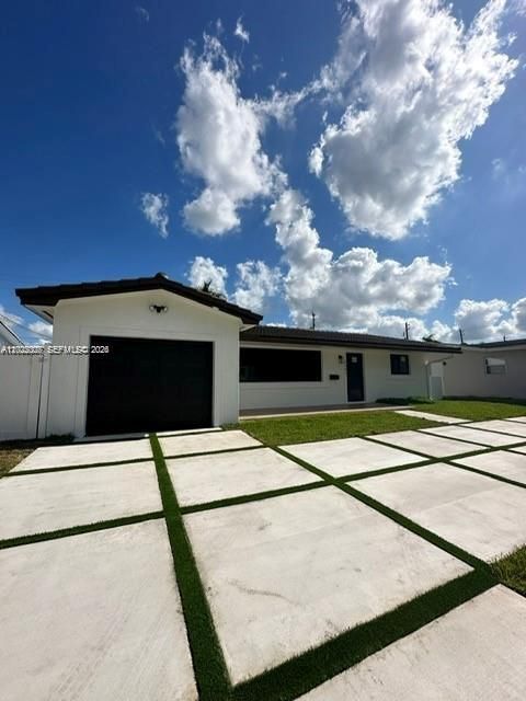 En Renta: $4,850 (3 camas, 3 baños, 1397 Pies cuadrados)