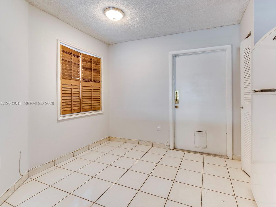Activo con contrato: $2,450 (2 camas, 2 baños, 1266 Pies cuadrados)