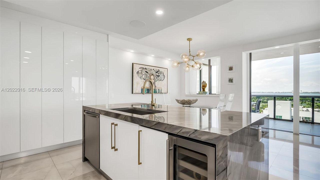 For Rent: $14,000 (2 beds, 2 baths, 1323 Square Feet)