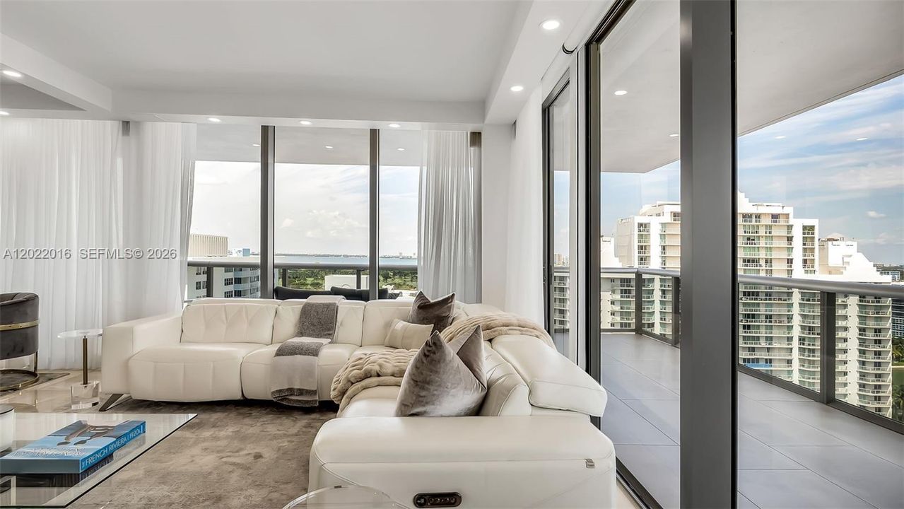For Rent: $14,000 (2 beds, 2 baths, 1323 Square Feet)