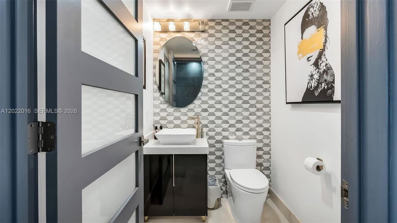 For Rent: $14,000 (2 beds, 2 baths, 1323 Square Feet)