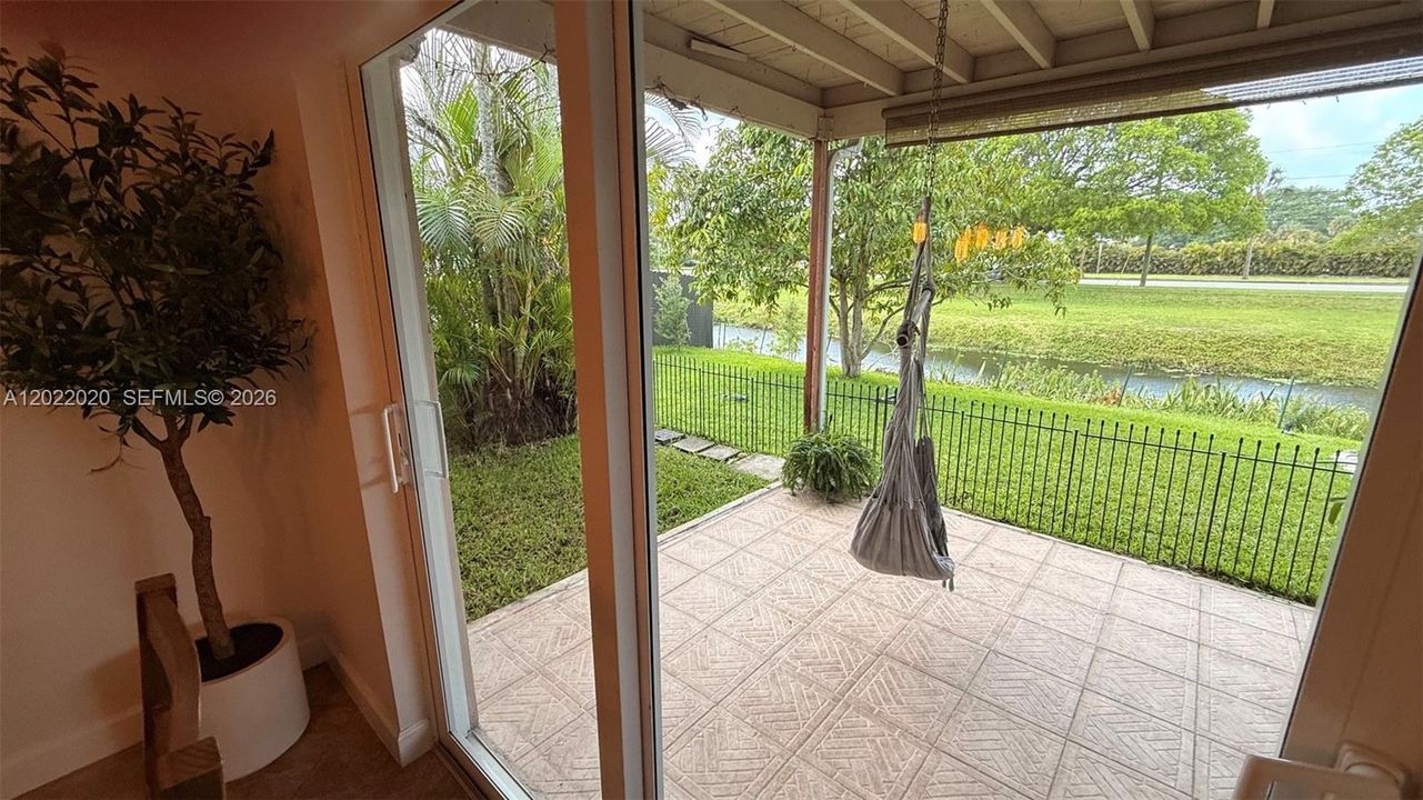 Activo con contrato: $539,500 (3 camas, 2 baños, 1620 Pies cuadrados)