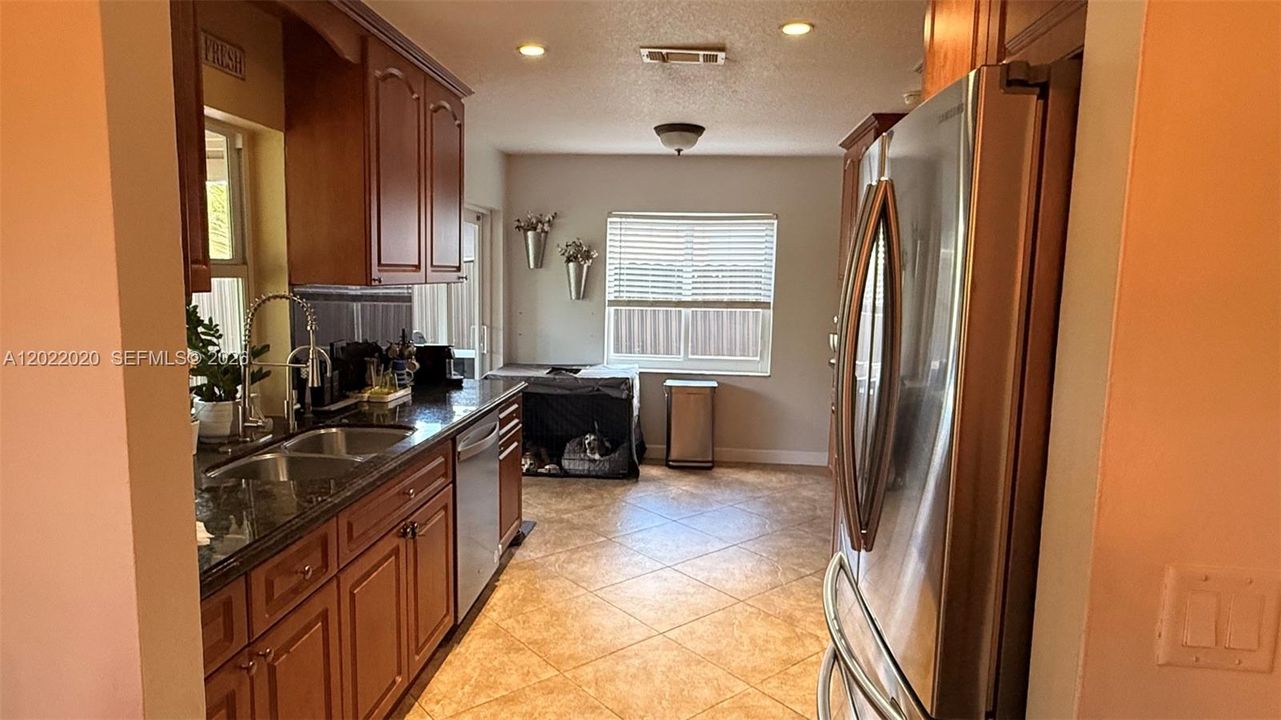 Activo con contrato: $539,500 (3 camas, 2 baños, 1620 Pies cuadrados)