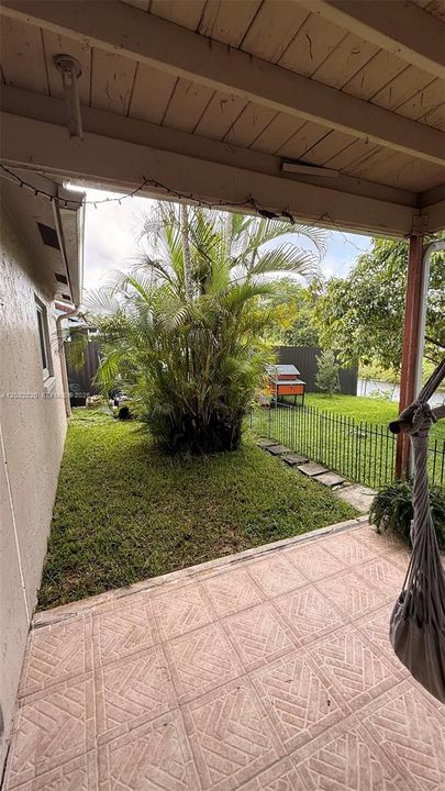 Activo con contrato: $539,500 (3 camas, 2 baños, 1620 Pies cuadrados)