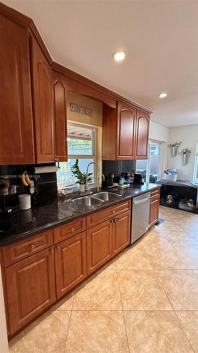Activo con contrato: $539,500 (3 camas, 2 baños, 1620 Pies cuadrados)