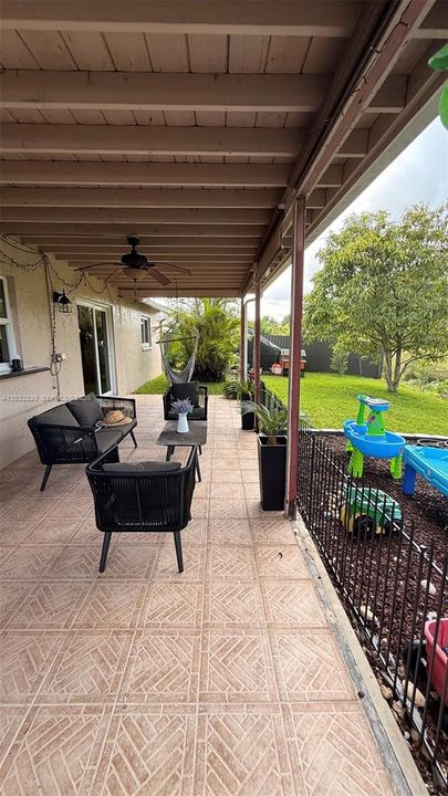 Activo con contrato: $539,500 (3 camas, 2 baños, 1620 Pies cuadrados)
