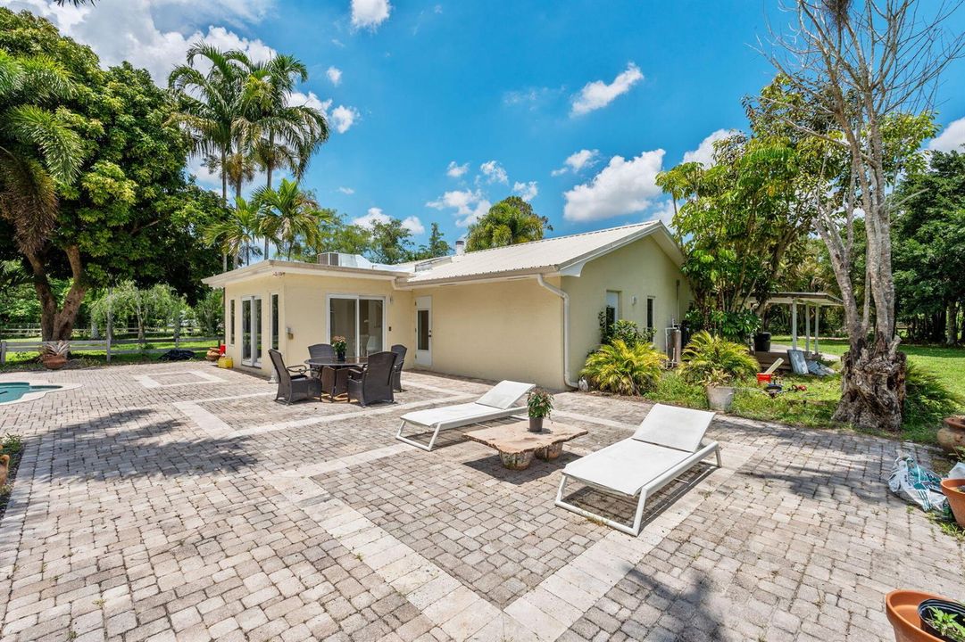 27-web-or-mls-A7406541
