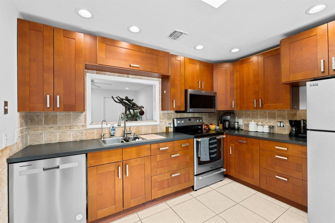 9-web-or-mls-A7406527