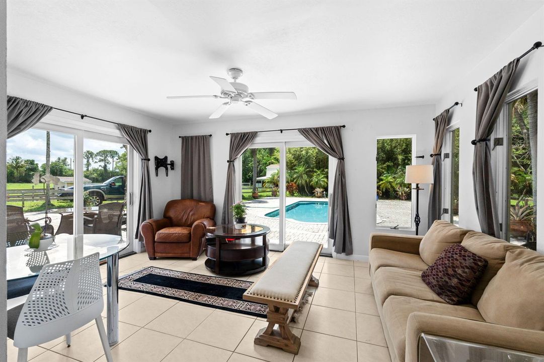 21-web-or-mls-A7406494