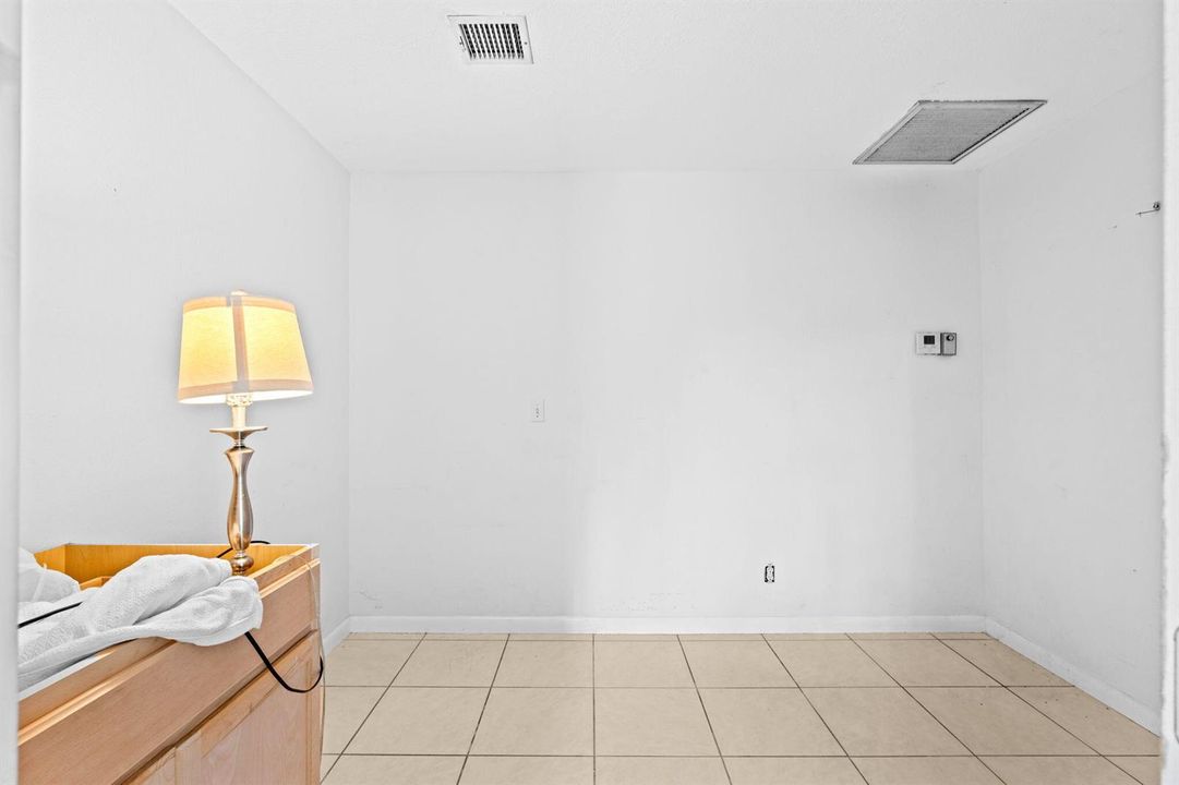 25-web-or-mls-A7406467