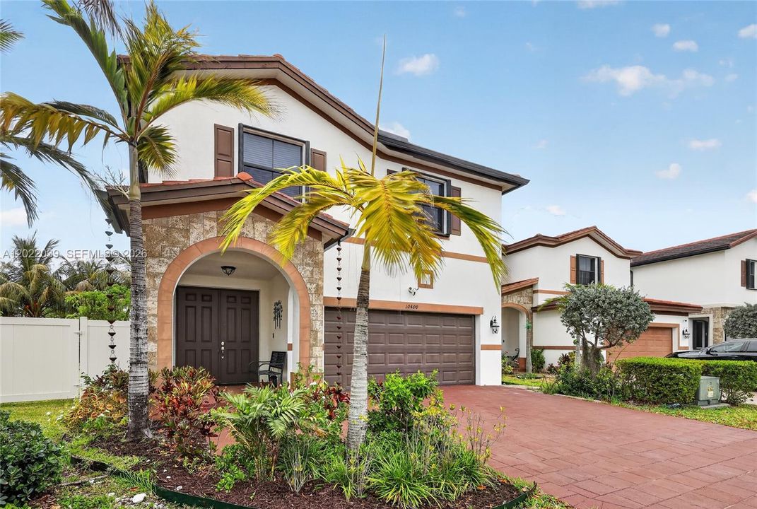 На продажу: $859,999 (5 спален, 4 ванн, 2930 Квадратных фут)