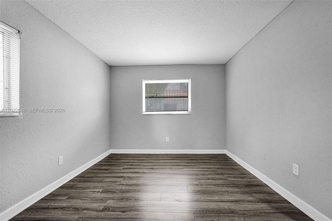 For Rent: $2,200 (3 beds, 2 baths, 771 Square Feet)