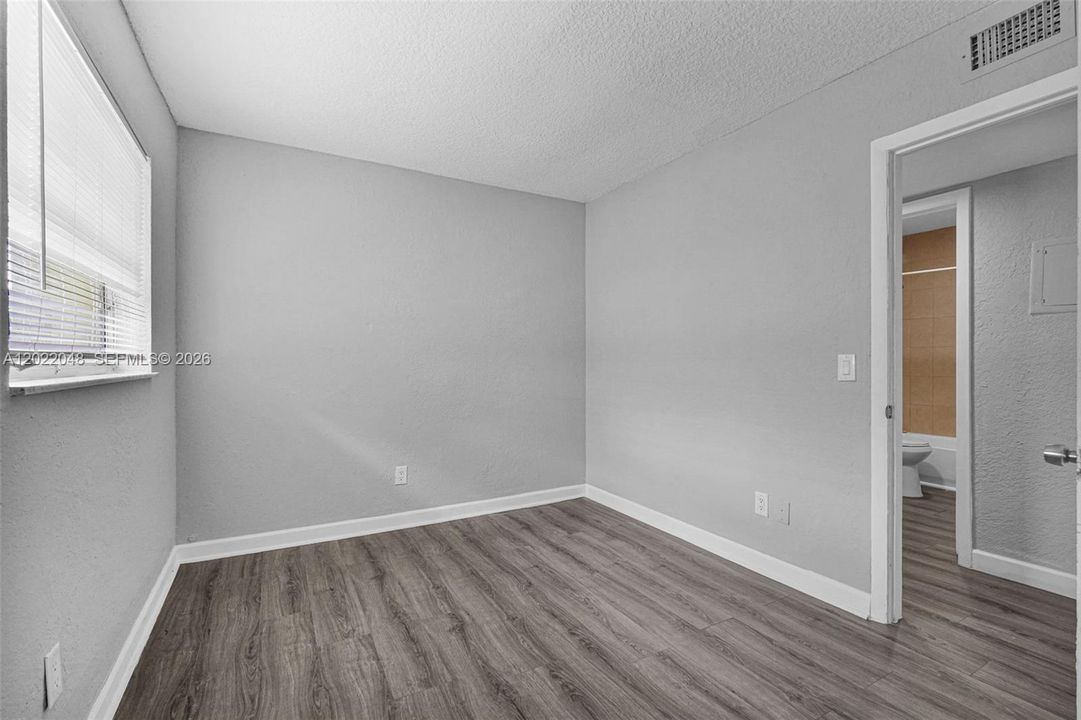 For Rent: $2,200 (3 beds, 2 baths, 771 Square Feet)
