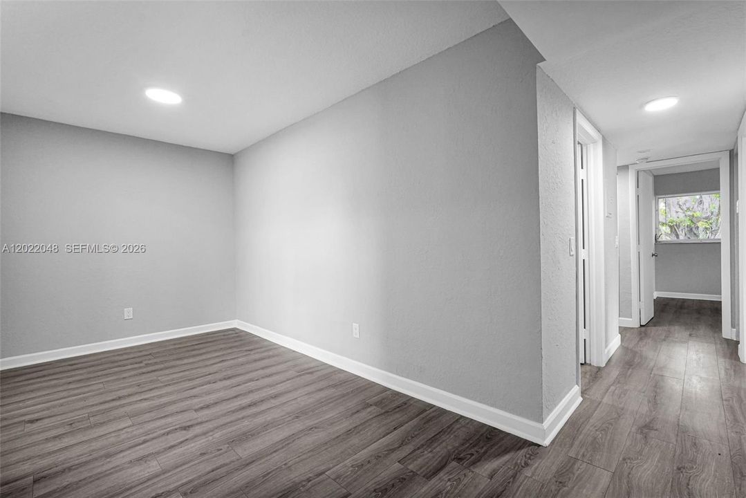 For Rent: $2,200 (3 beds, 2 baths, 771 Square Feet)