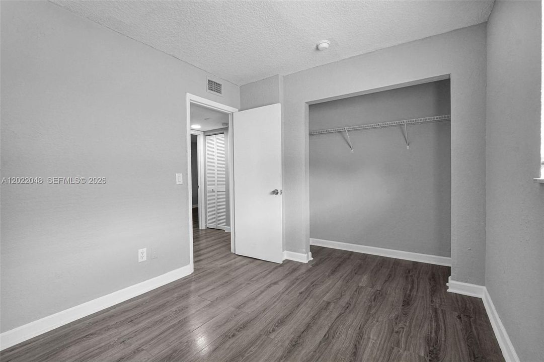 For Rent: $2,200 (3 beds, 2 baths, 771 Square Feet)