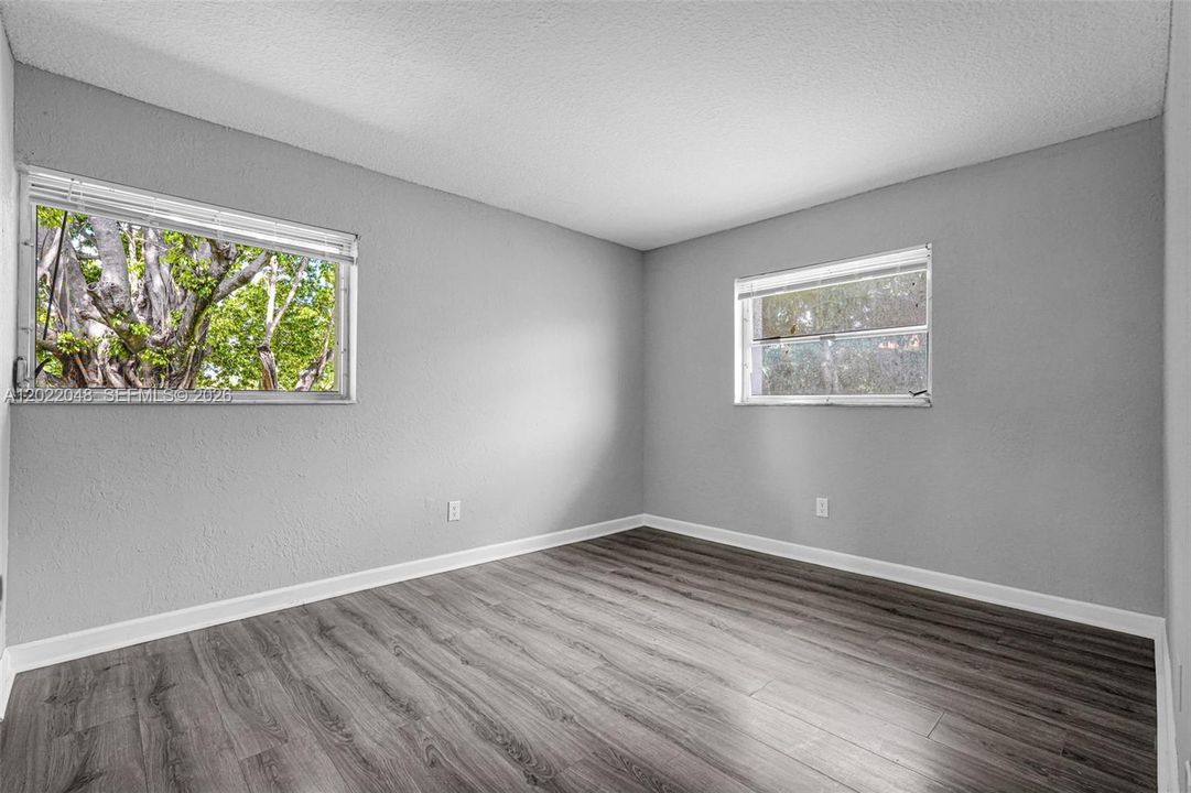For Rent: $2,200 (3 beds, 2 baths, 771 Square Feet)