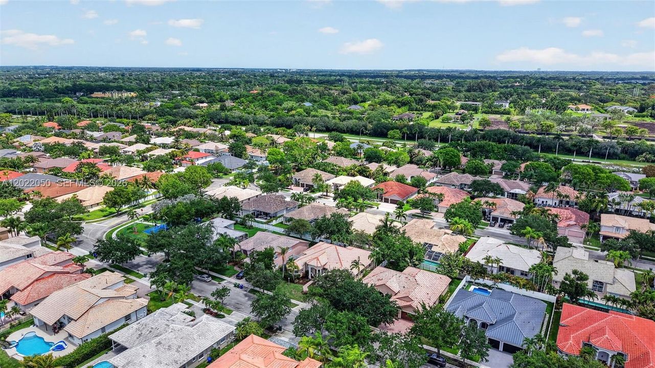 En Venta: $924,900 (5 camas, 3 baños, 2829 Pies cuadrados)
