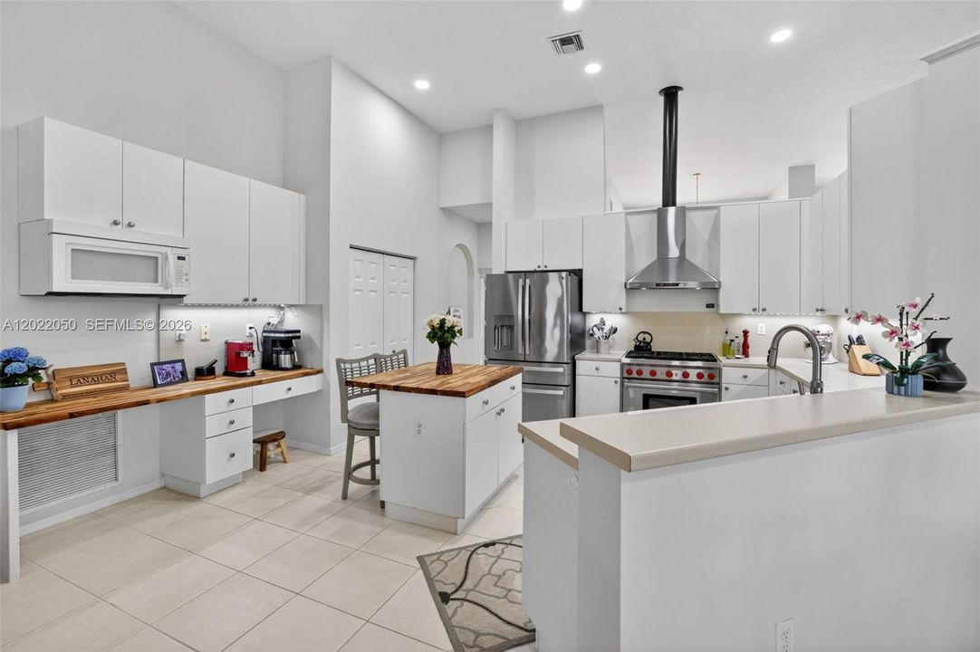 En Venta: $924,900 (5 camas, 3 baños, 2829 Pies cuadrados)