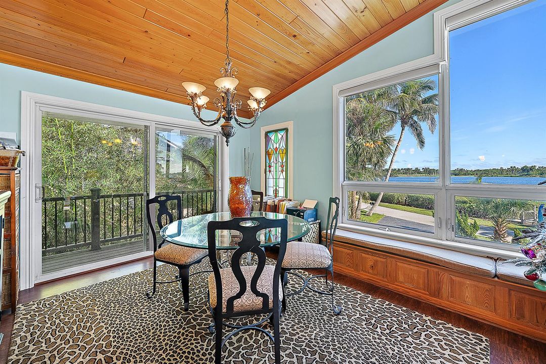 Breakfast Nook