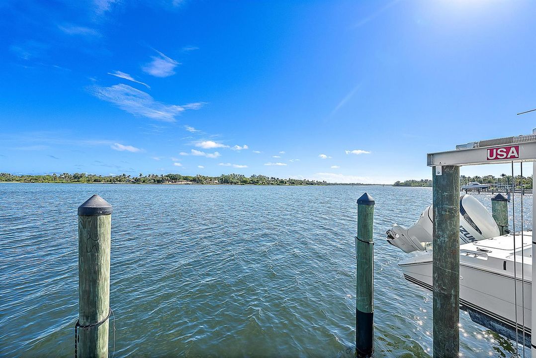 Dock