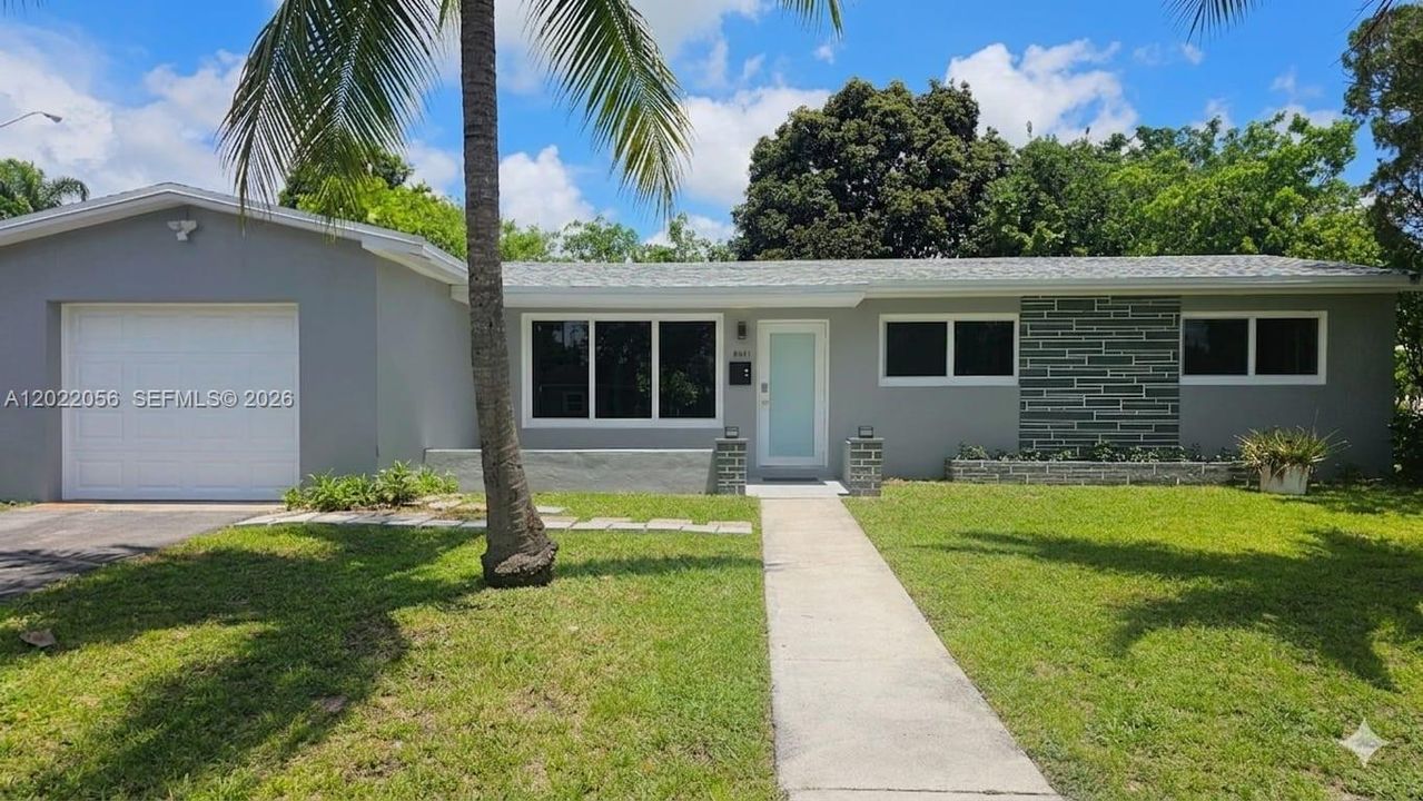 En Venta: $675,000 (4 camas, 2 baños, 1778 Pies cuadrados)