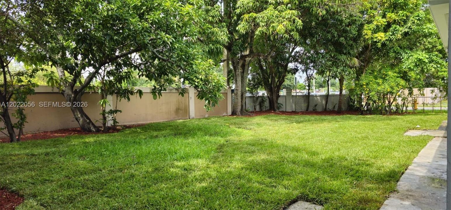 For Sale: $660,000 (4 beds, 2 baths, 1778 Square Feet)