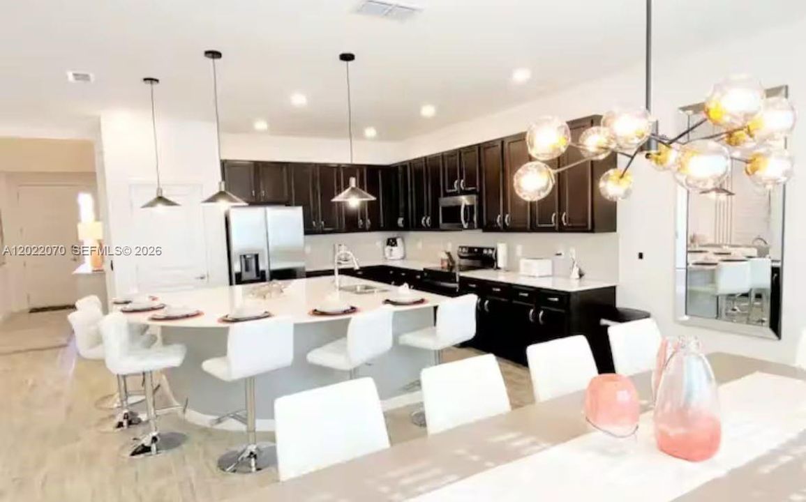 En Venta: $830,000 (6 camas, 6 baños, 0 Pies cuadrados)