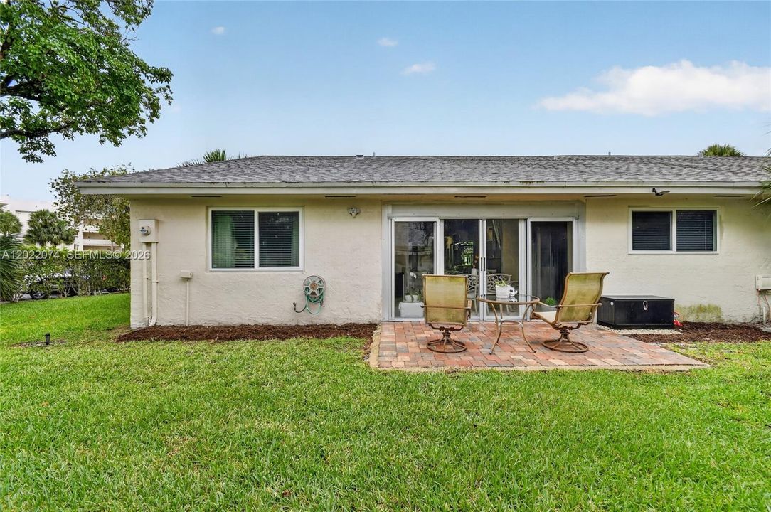 For Sale: $349,900 (3 beds, 2 baths, 1692 Square Feet)