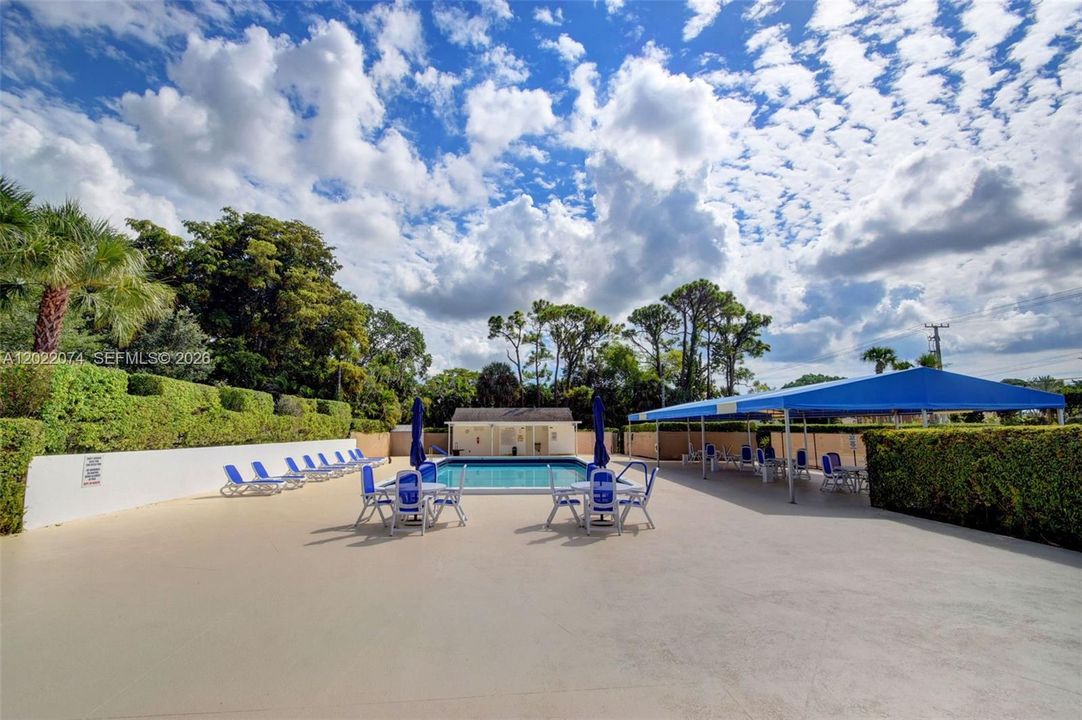 For Sale: $349,900 (3 beds, 2 baths, 1692 Square Feet)